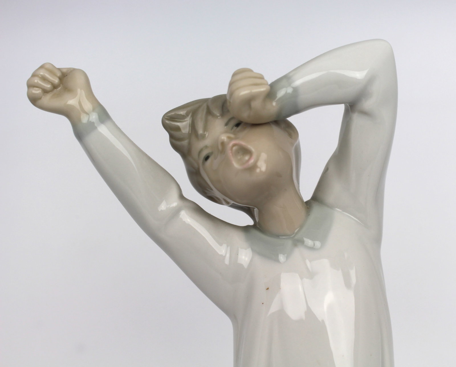 Collection of 3 Figurines 2 Lladro, 1 Nao - 9
