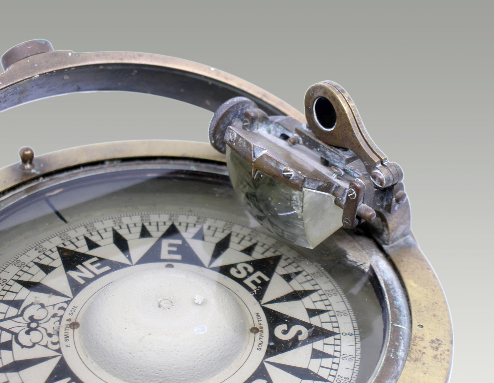 Early 20th Century Bronze and Brass Gimballed Ship's Compass by F. Smith & Sons - 4