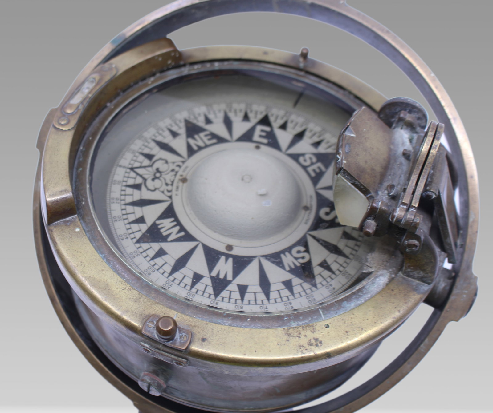 Early 20th Century Bronze and Brass Gimballed Ship's Compass by F. Smith & Sons - 5