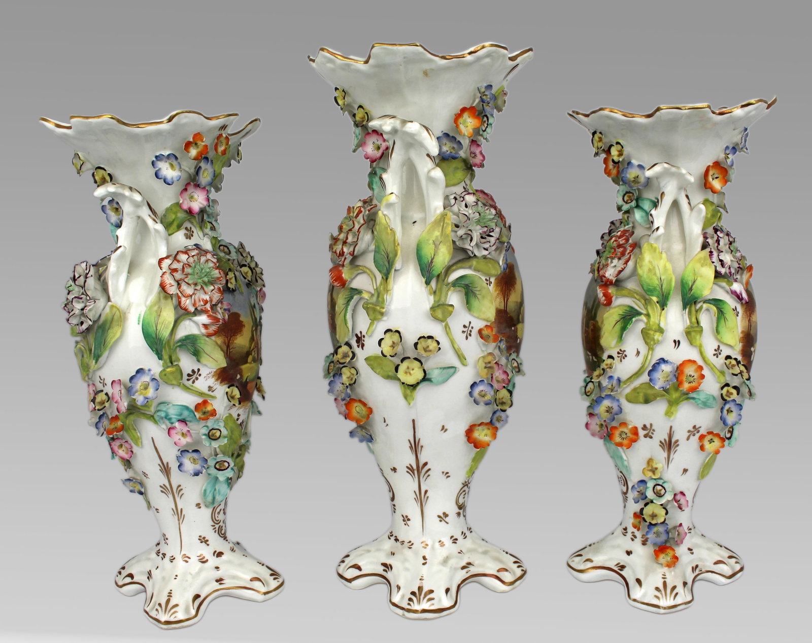 Garniture of Three English Flower-Encrusted Porcelain Vases, c.1850 (probably Samuel Alcock & Co.... - 14