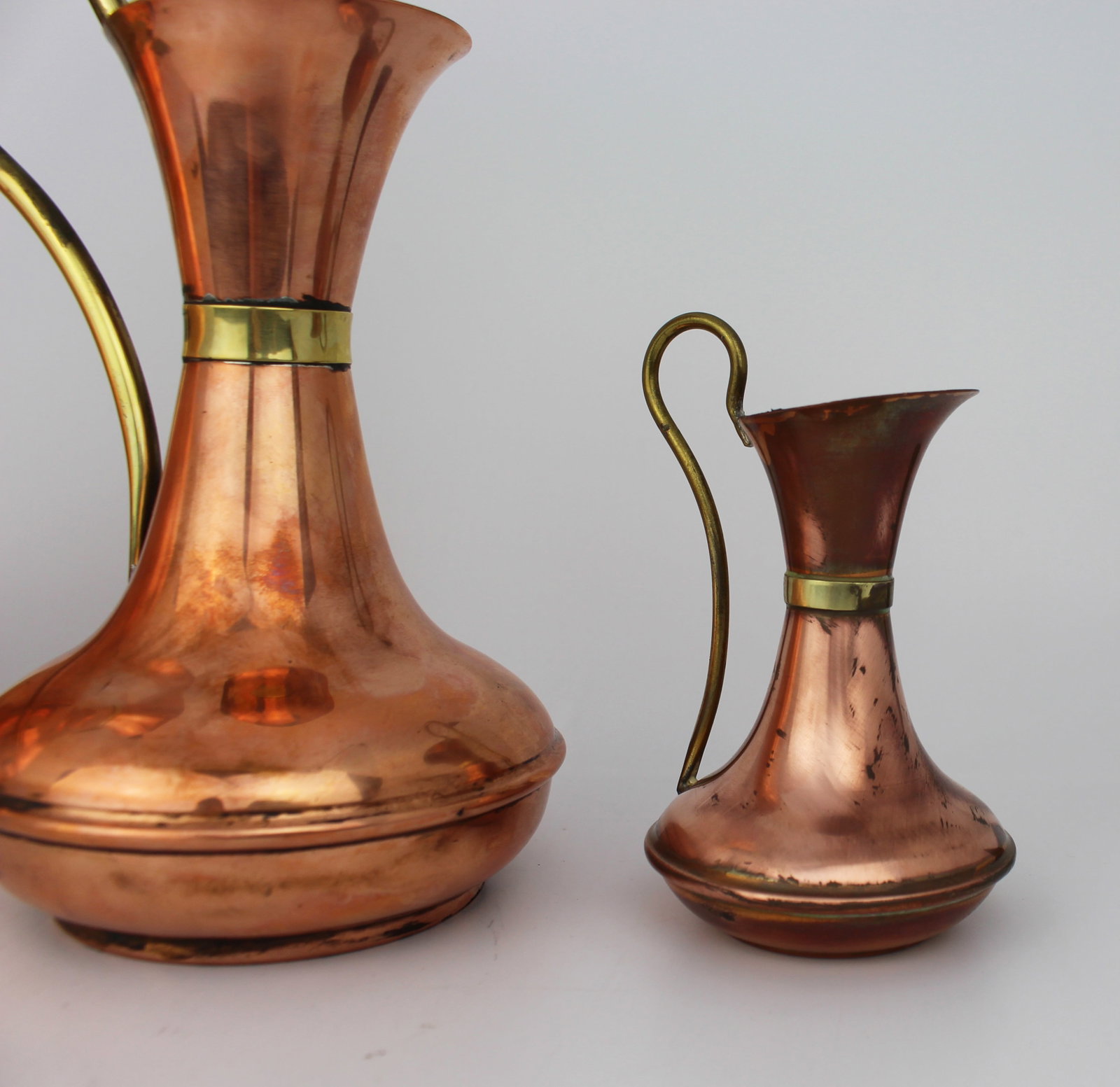 Set of 3 Graduated Vintage Copper Ewers - 4