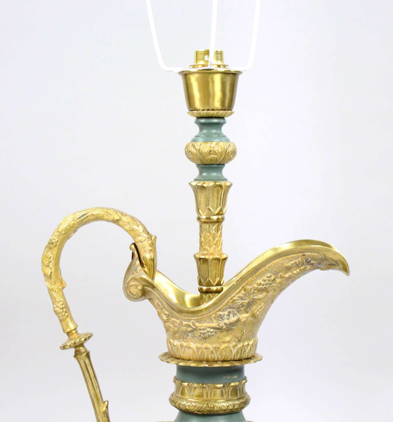 Fine Pair of Late 19th Century Gilt Metal Ewer Form Table Lamps, c.1890 - 12