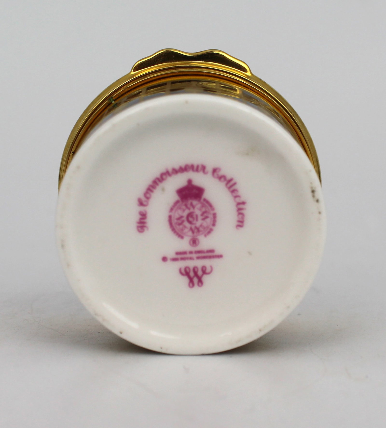 Royal Worcester The Connoisseur Collection Morning River Trinket Box - 3