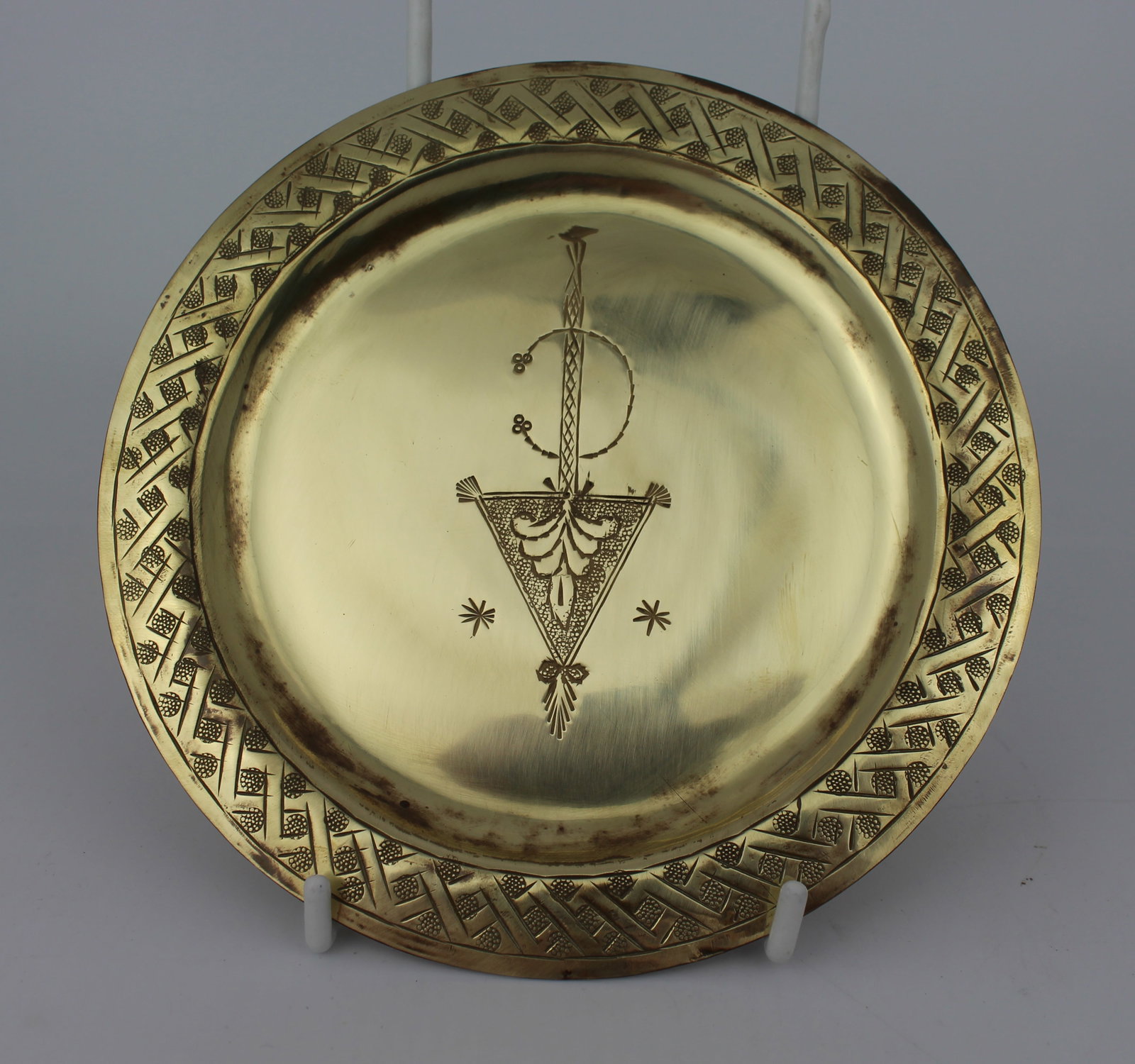Collection of 8 Antique Brass Wall Chargers & Plates - 13