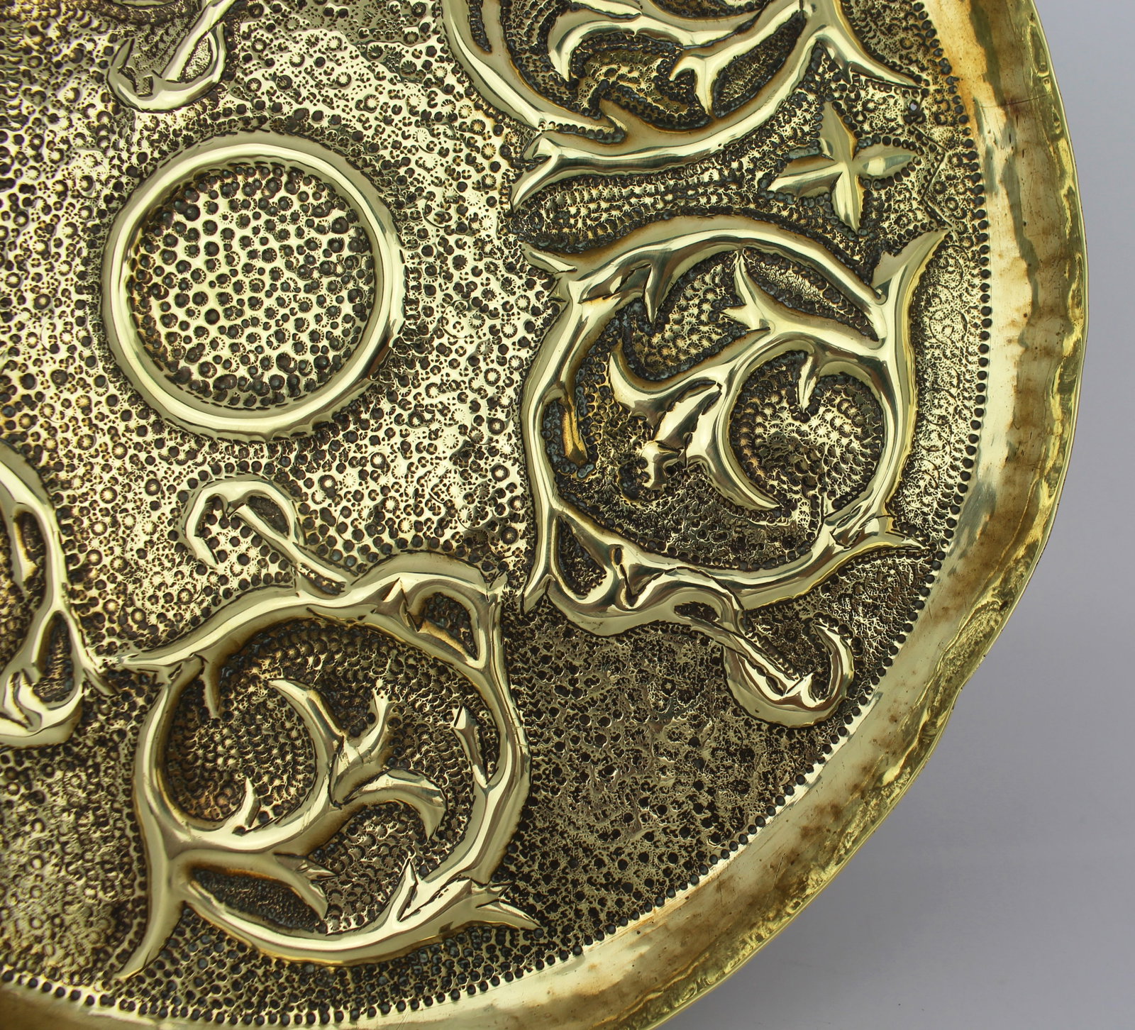 Collection of 8 Antique Brass Wall Chargers & Plates - 18