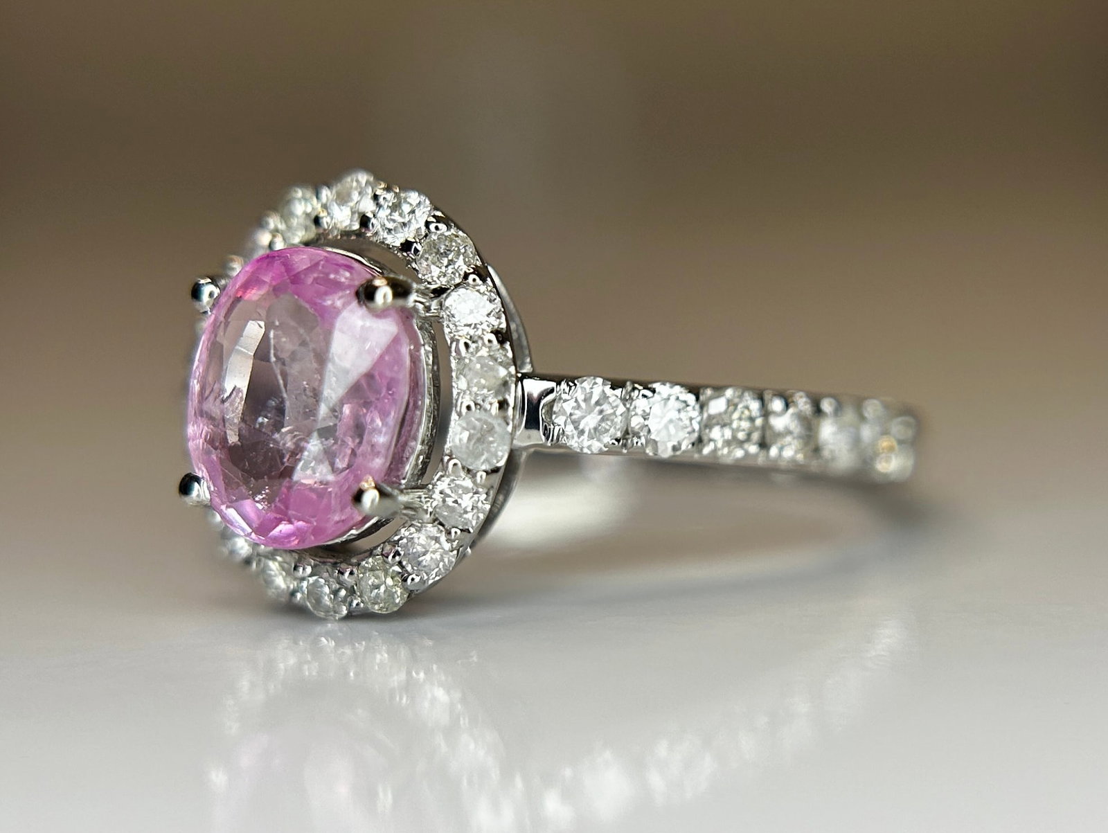 Beautiful Natural Ceylon 1.15ct Pink Sapphire With Diamonds & 18k Gold - 3