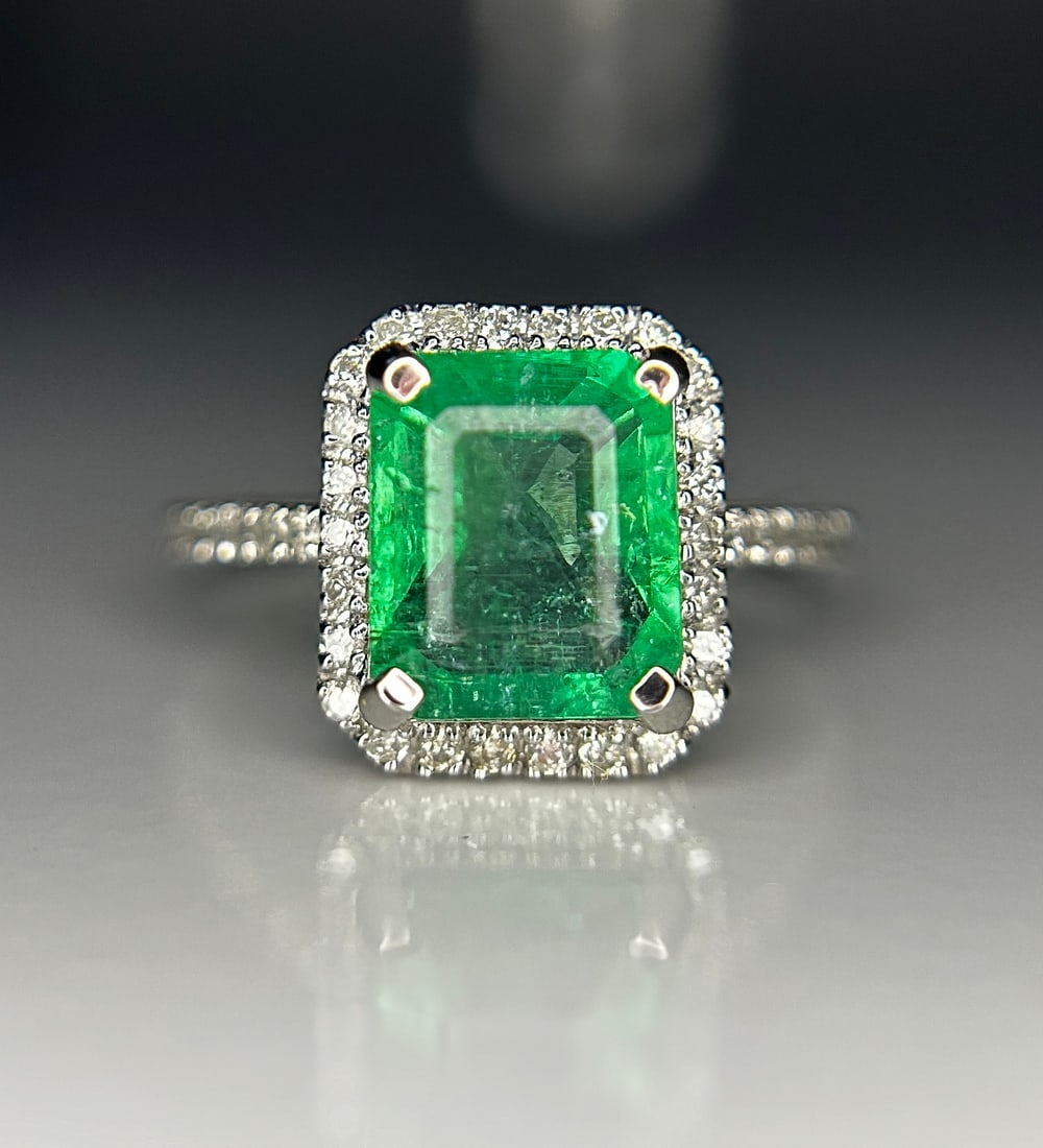 Beautiful 2.59ct Natural Columbian Emerald With Natural Diamonds & 18k Gold - 7