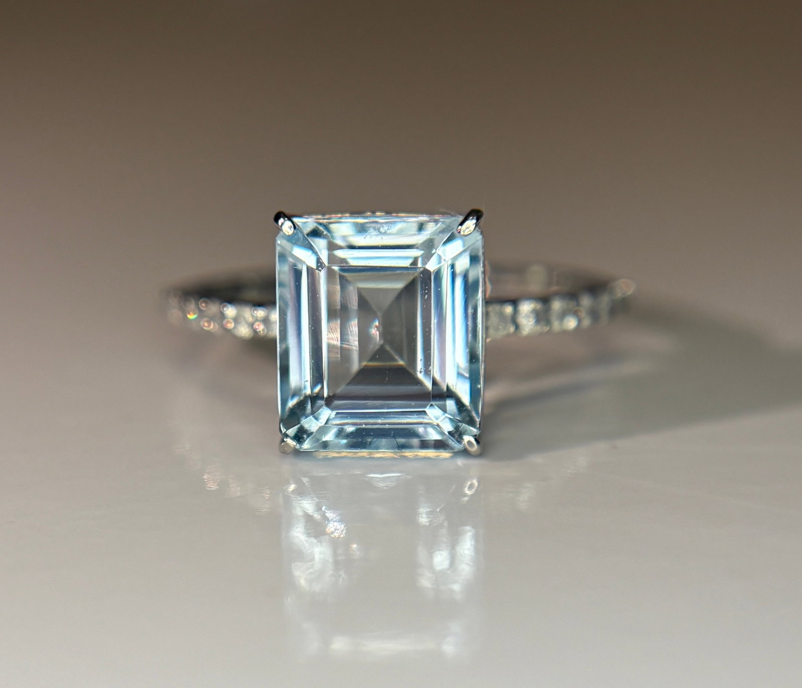 Beautiful 3.34 CT Natural Aquamarine Ring With Natural Diamonds & 950 Platinum - 2