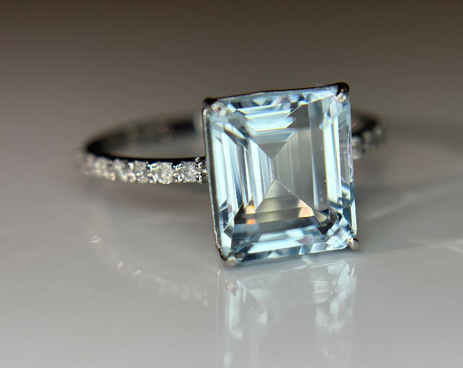 Beautiful 3.34 CT Natural Aquamarine Ring With Natural Diamonds & 950 Platinum - 9