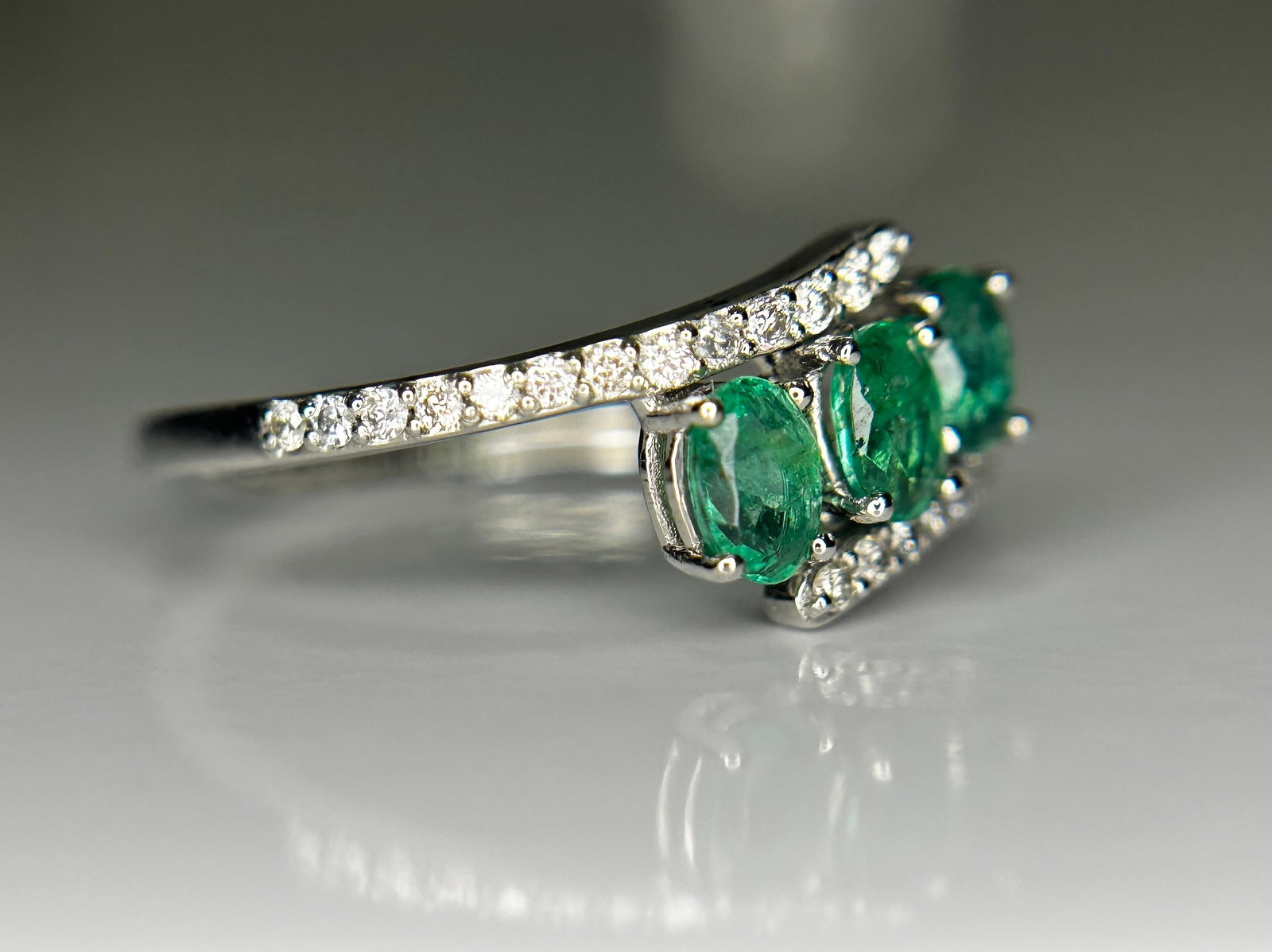 Beautiful 0.62Ct Natural Emerald Ring With Natural Diamonds & Platinum 950 - 7