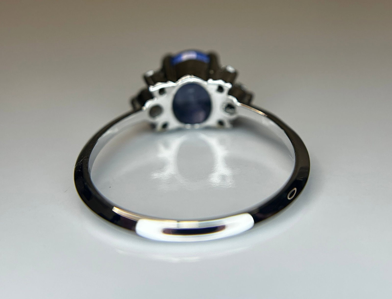 Beautiful 1.79 CT Natural Ceylon Blue Sapphire Diamonds & 18k Gold - 3