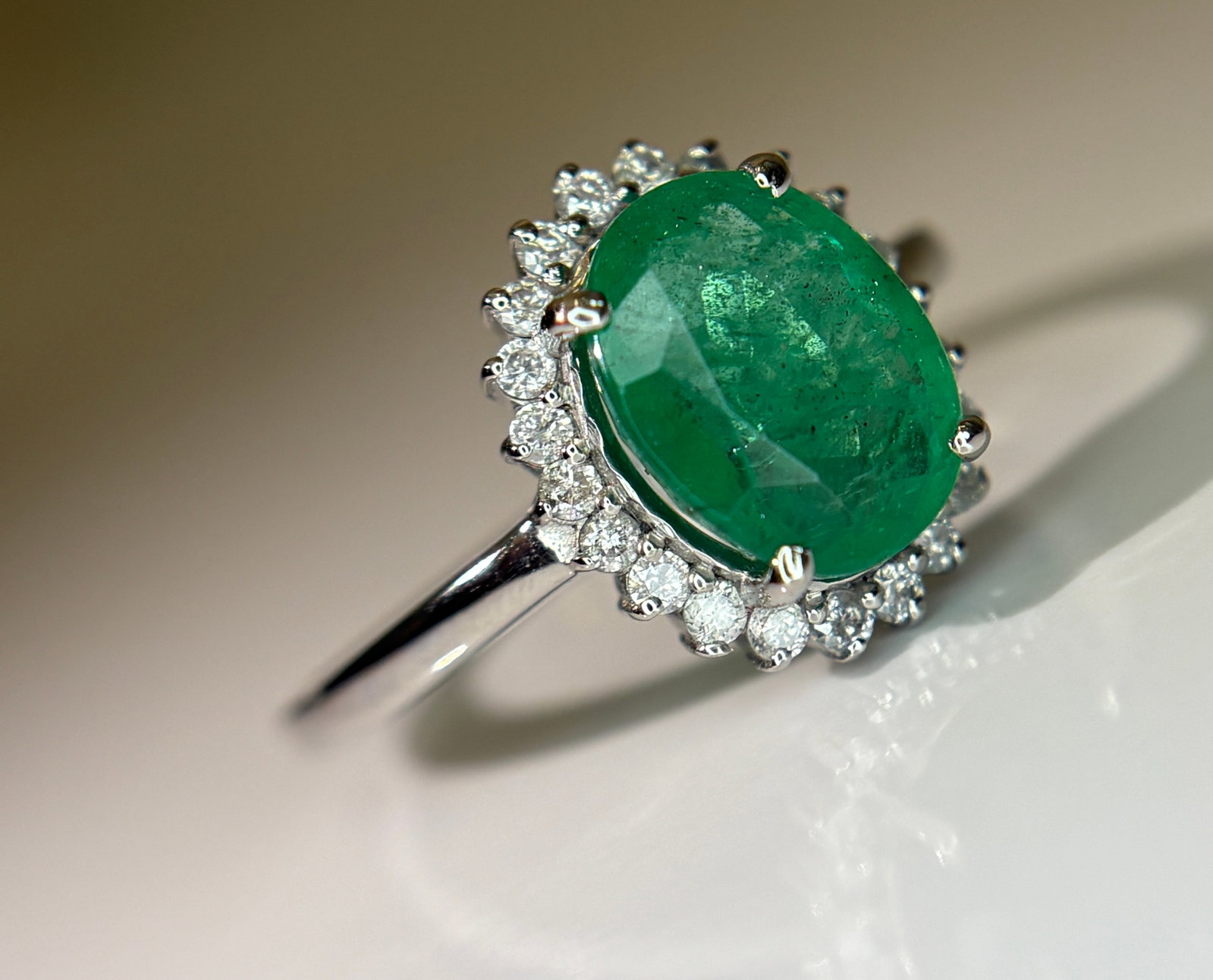 Beautiful 2.30 CT Natural Emerald Ring With Natural Diamonds & Platinum 950 - 10