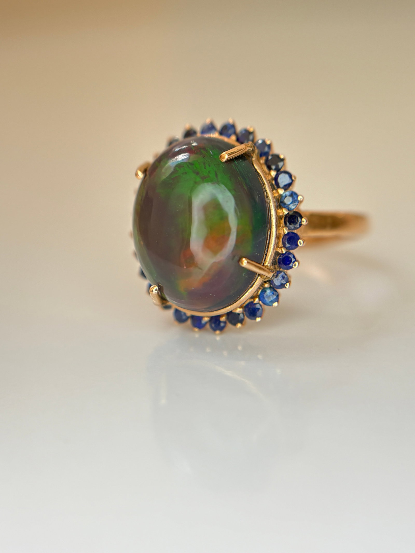 Beautiful Natural 3.40Ct Black Opal Ring With Natural Blue Sapphire and 18k Gold - 5