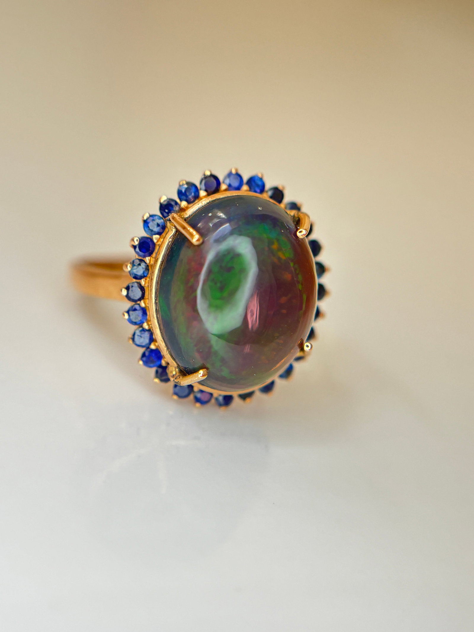 Beautiful Natural 3.40Ct Black Opal Ring With Natural Blue Sapphire and 18k Gold - 8