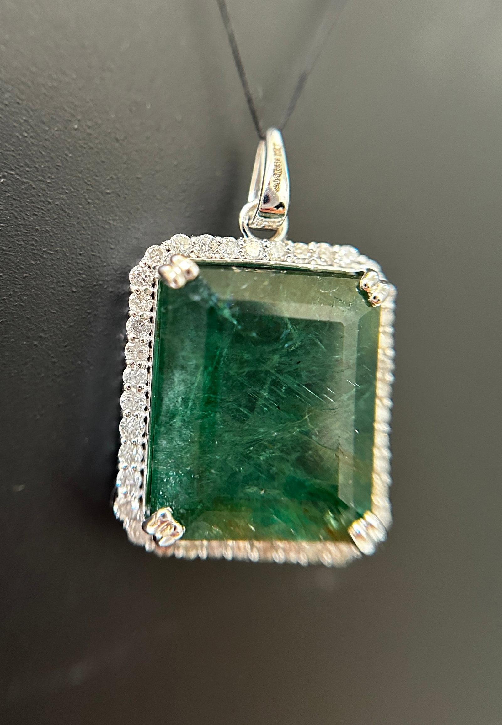 Beautiful 24.18 ct Natural Emerald With Natural Diamonds & 18k Gold - 6