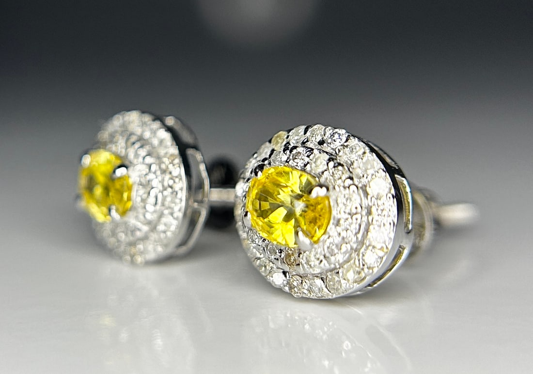 Beautiful 0.92 CT Unheated Ceylon Yellow Sapphire With Natural Diamonds & 18k Gold - 7