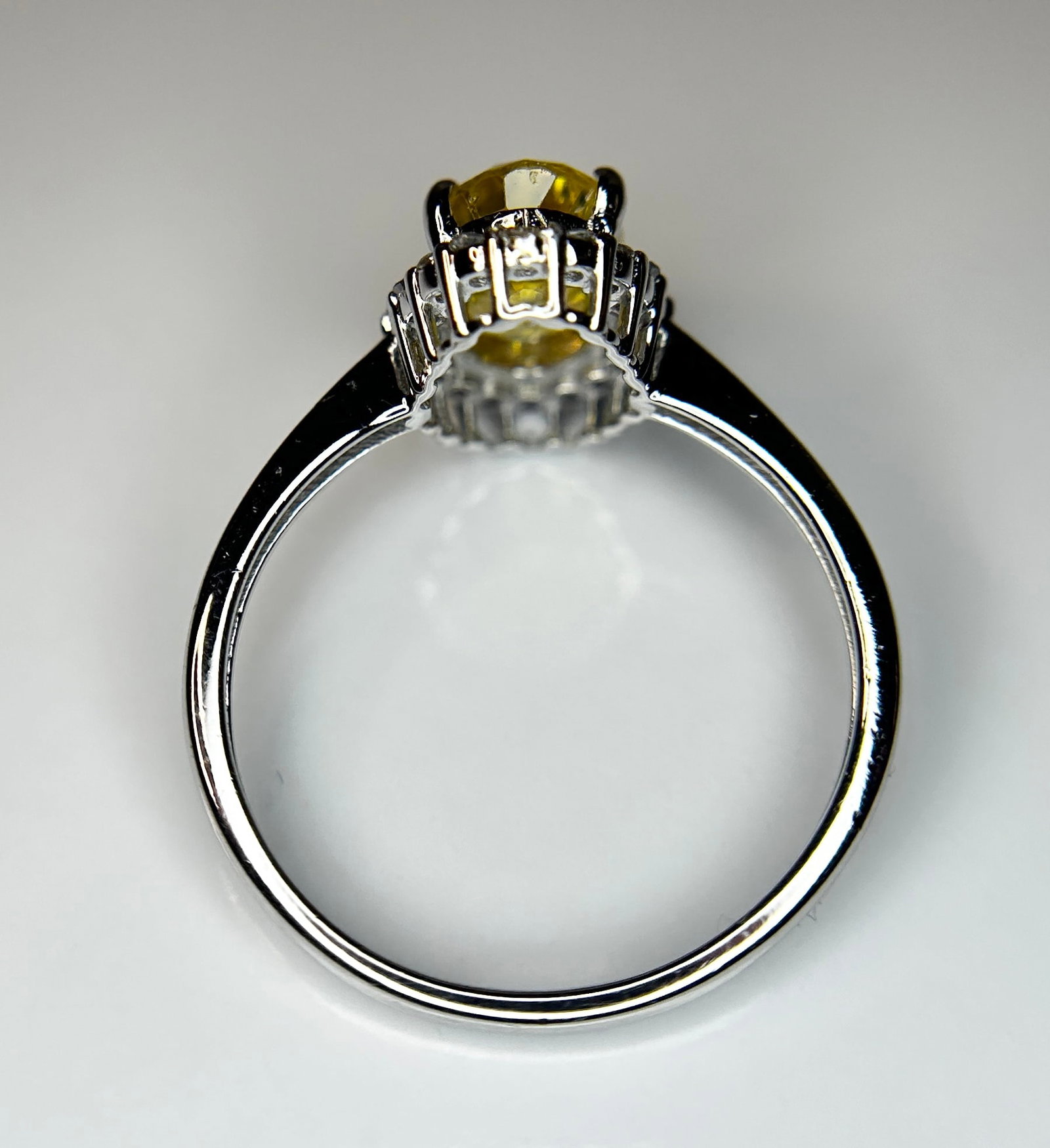 Beautiful 2.09 CT Unheated Yellow Sapphire With Natural Diamonds & 18k Gold - 5