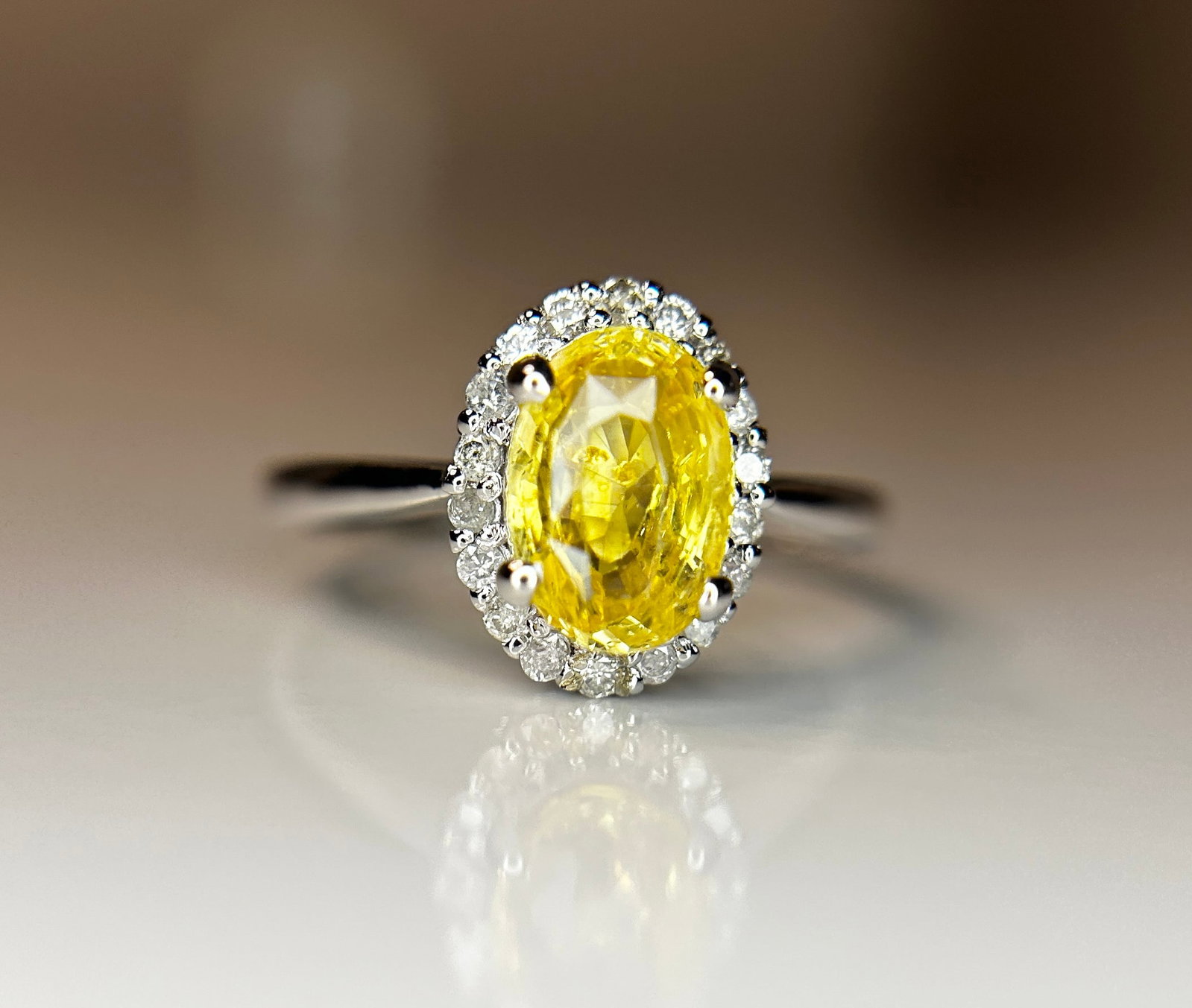 Beautiful 2.09 CT Unheated Yellow Sapphire With Natural Diamonds & 18k Gold - 8