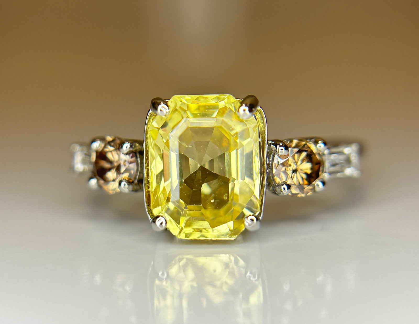 Beautiful 2.34ct Unheated Untreated Natural Ceylon Yellow Sapphire Diamonds & 950 Platinum - 2