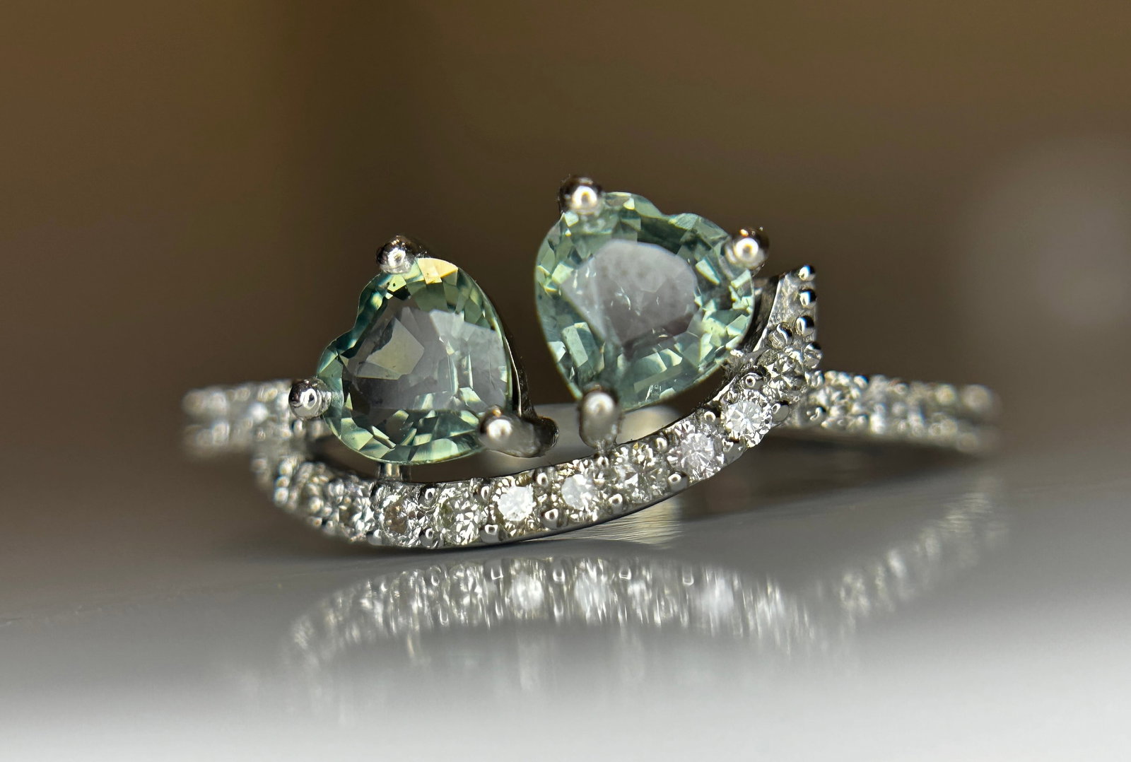 Beautiful 1.07 CT Bi-Colour Unheated Ceylon Sapphire Diamonds & 950 Platinum - 3