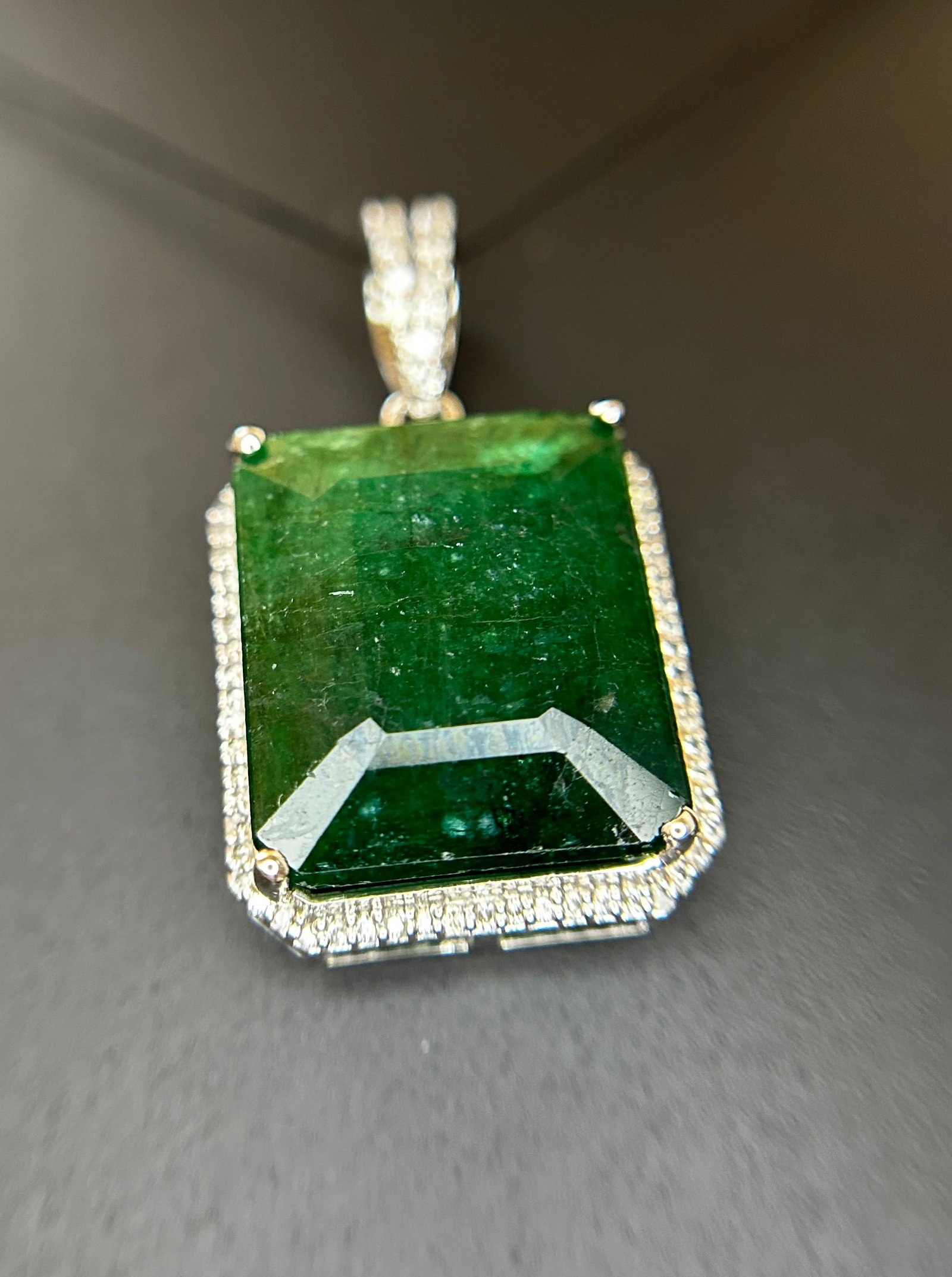 Beautiful 14.39 ct Natural Emerald With Natural Diamonds & 18k Gold - 5