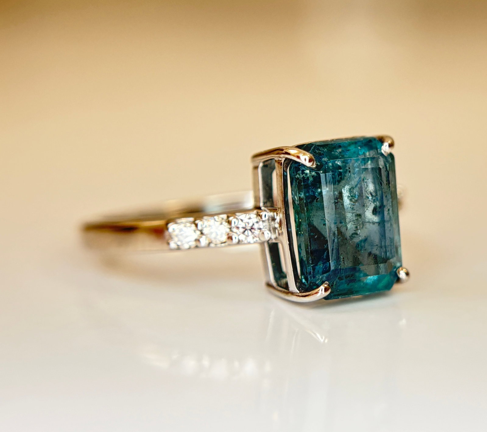 Beautiful 3.50 CT Natural Emerald Ring With Natural Diamonds & Platinum 950 - 9