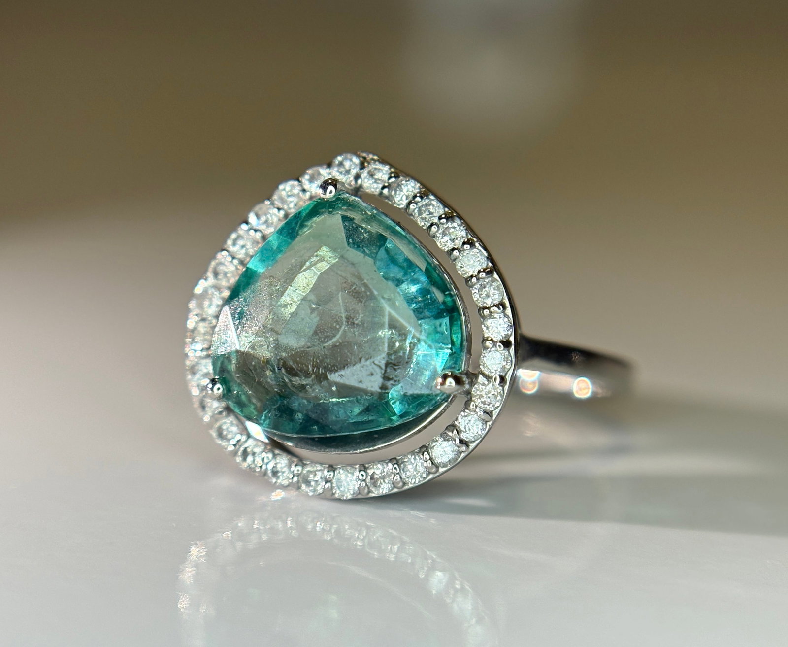 Beautiful 3.21 CT Natural Emerald Ring With Natural Diamonds & Platinum 950 - 10