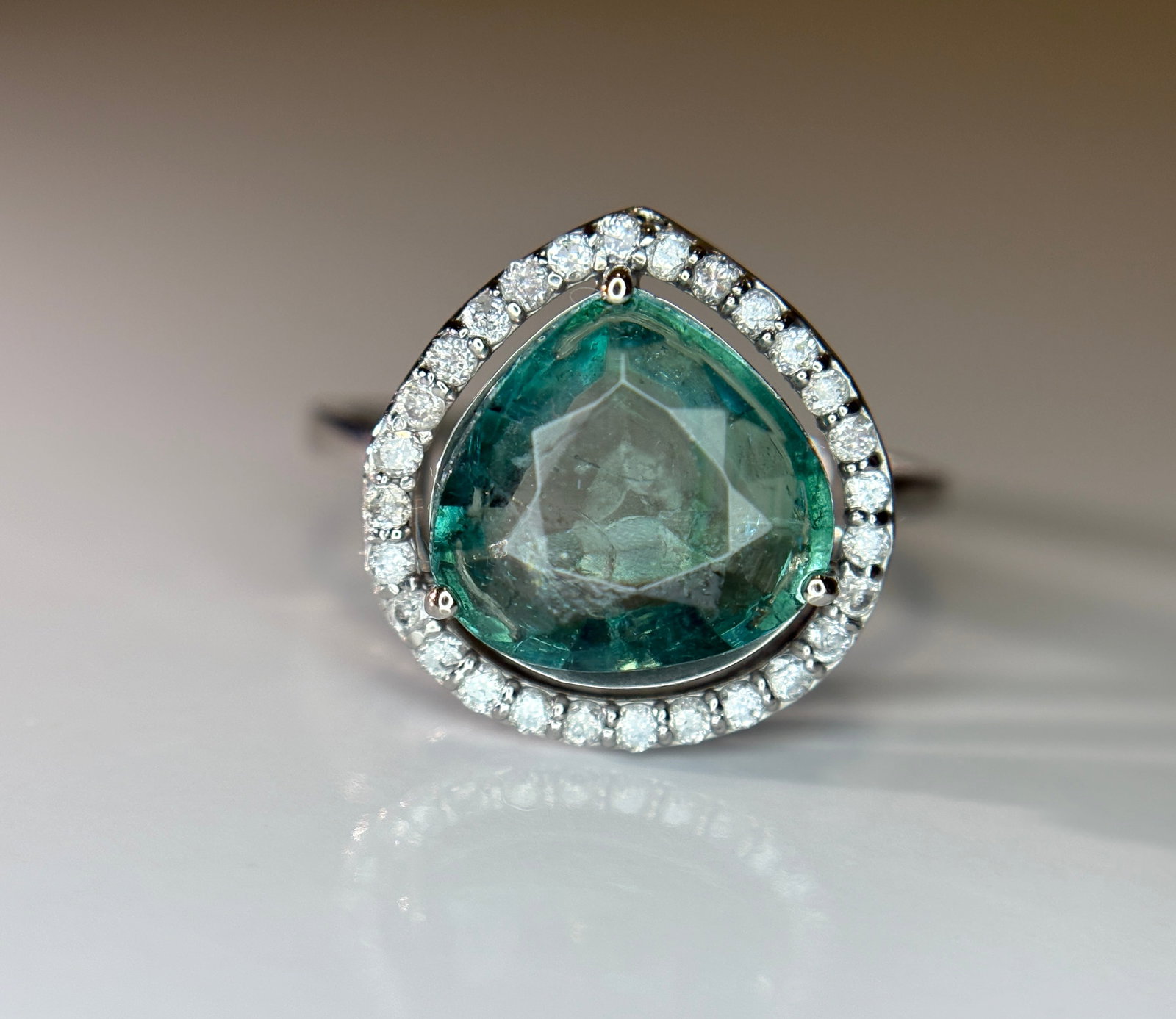 Beautiful 3.21 CT Natural Emerald Ring With Natural Diamonds & Platinum 950 - 4