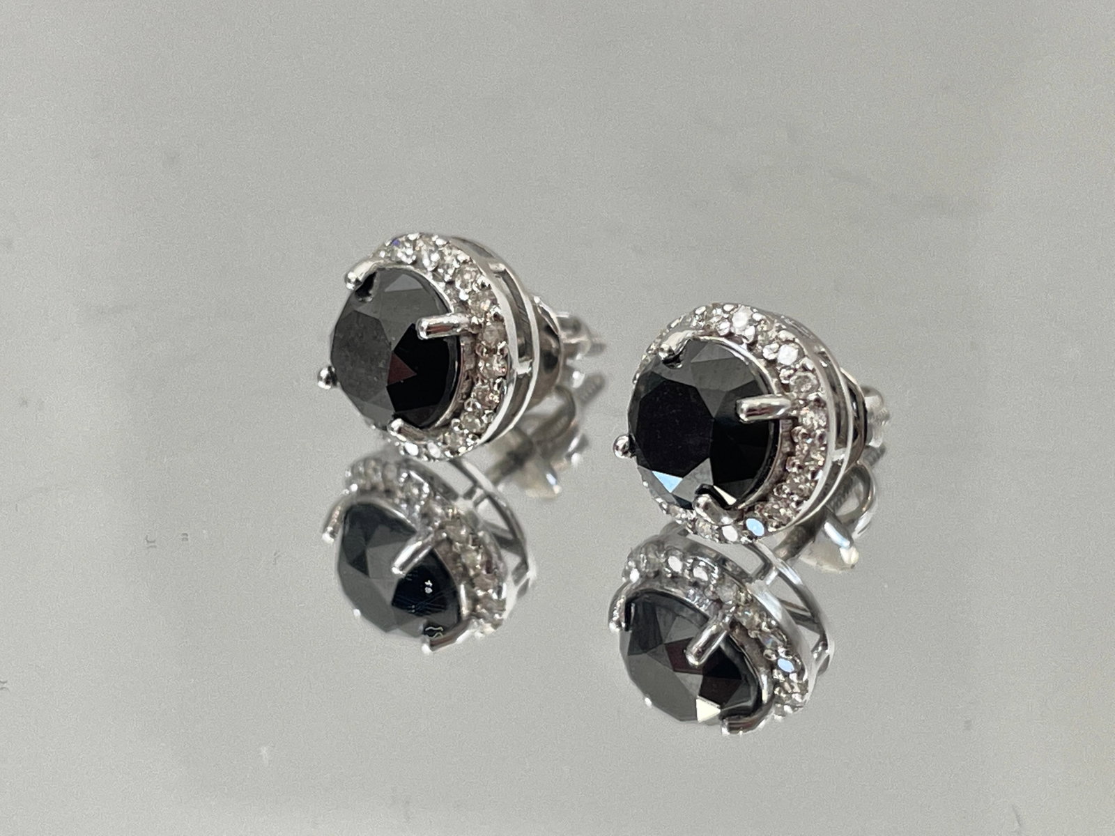 Beautiful Natural 3.84 CT Black Diamond Earrings Natural Diamonds & 18k Gold - 4
