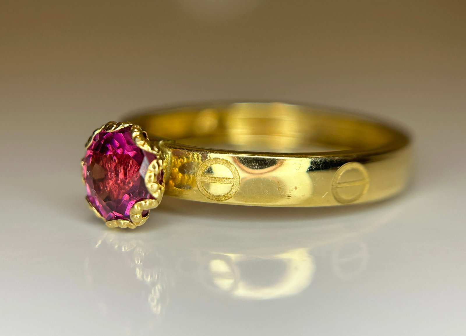 Beautiful 0.90 CT Natural Spinel Ring & 18k Yellow Gold - 3