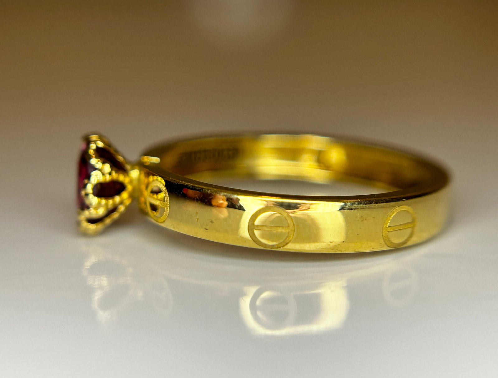 Beautiful 0.90 CT Natural Spinel Ring & 18k Yellow Gold - 4