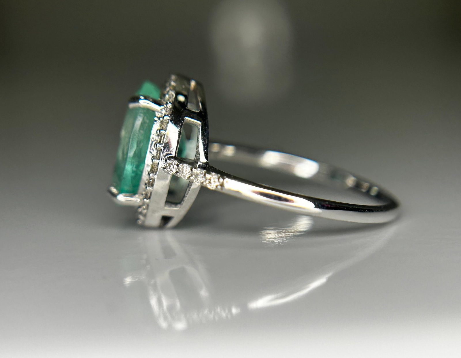 Beautiful 2.75 CT Untreated Columbian Natural Emerald Ring With Diamonds & 18k Gold - 6
