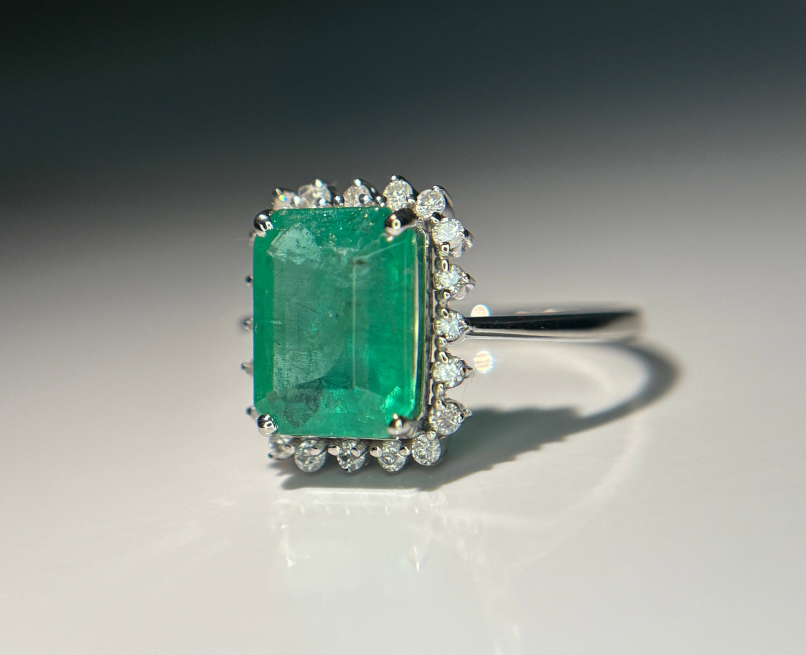 Beautiful 2.90 CT Natural Emerald Ring With Natural Diamonds & Platinum 950 - 5