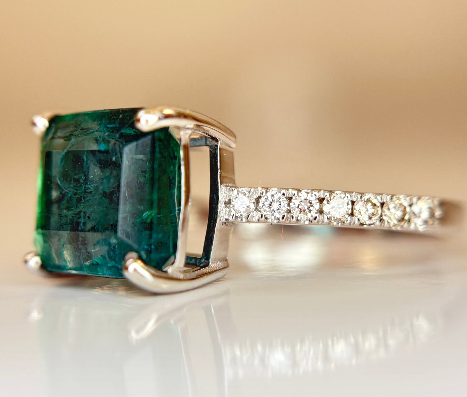 Beautiful 3.42 CT Natural Emerald Ring With Natural Diamonds & Platinum 950 - 3
