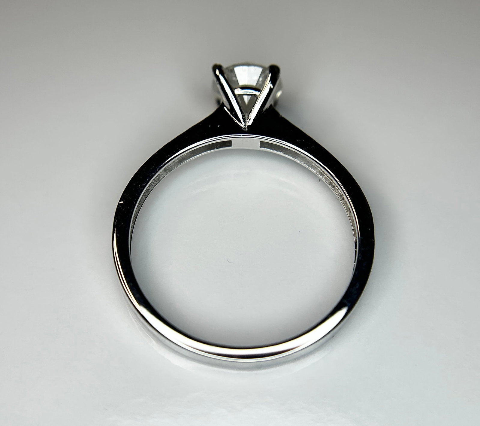 Beautiful 1.21ct Untreated Natural Solitaire Diamond & 18k Gold - 4
