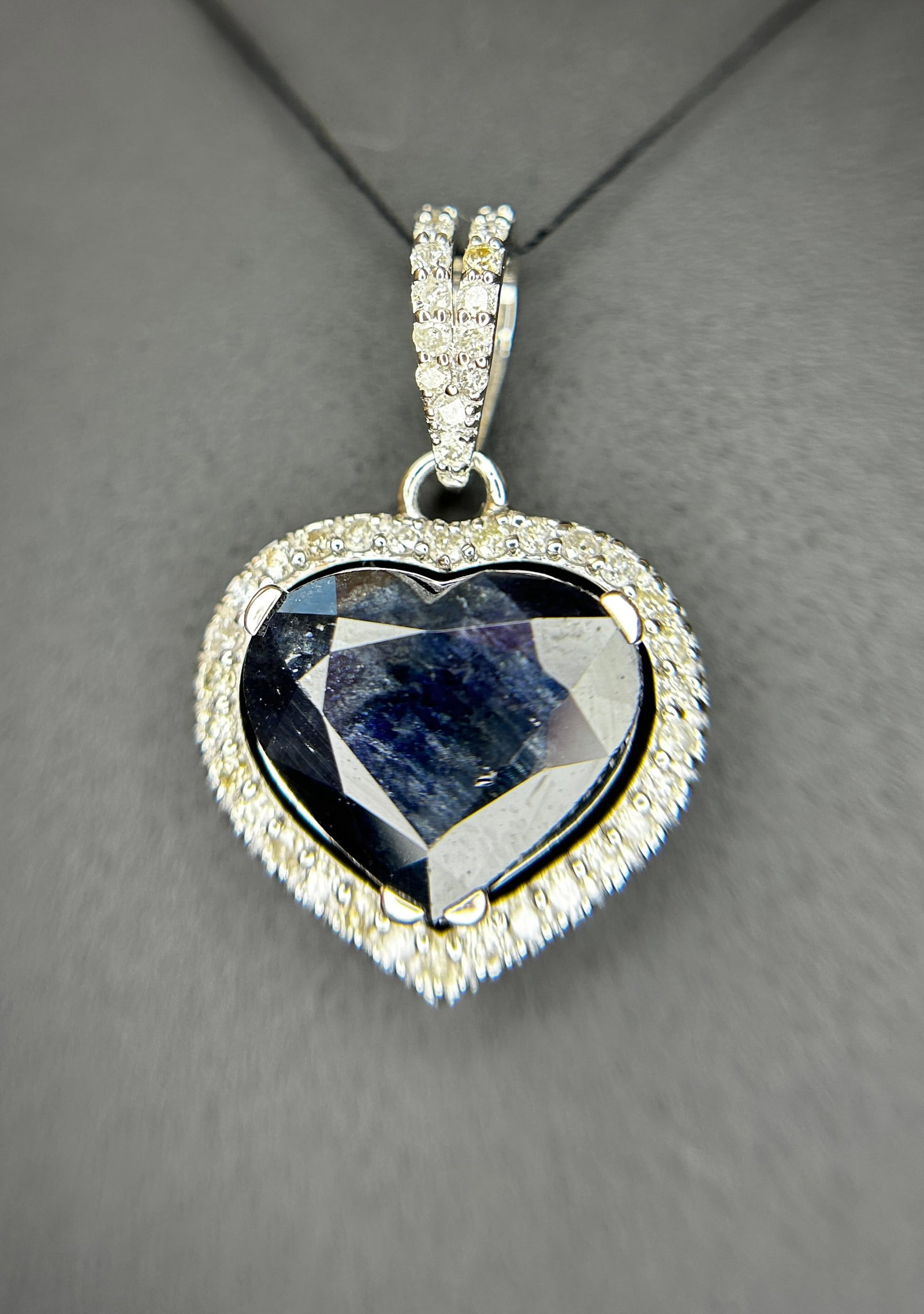 Beautiful 3.17 CT Unheated Ceylon Blue Sapphire With Natural Diamonds & 18k Gold - 5