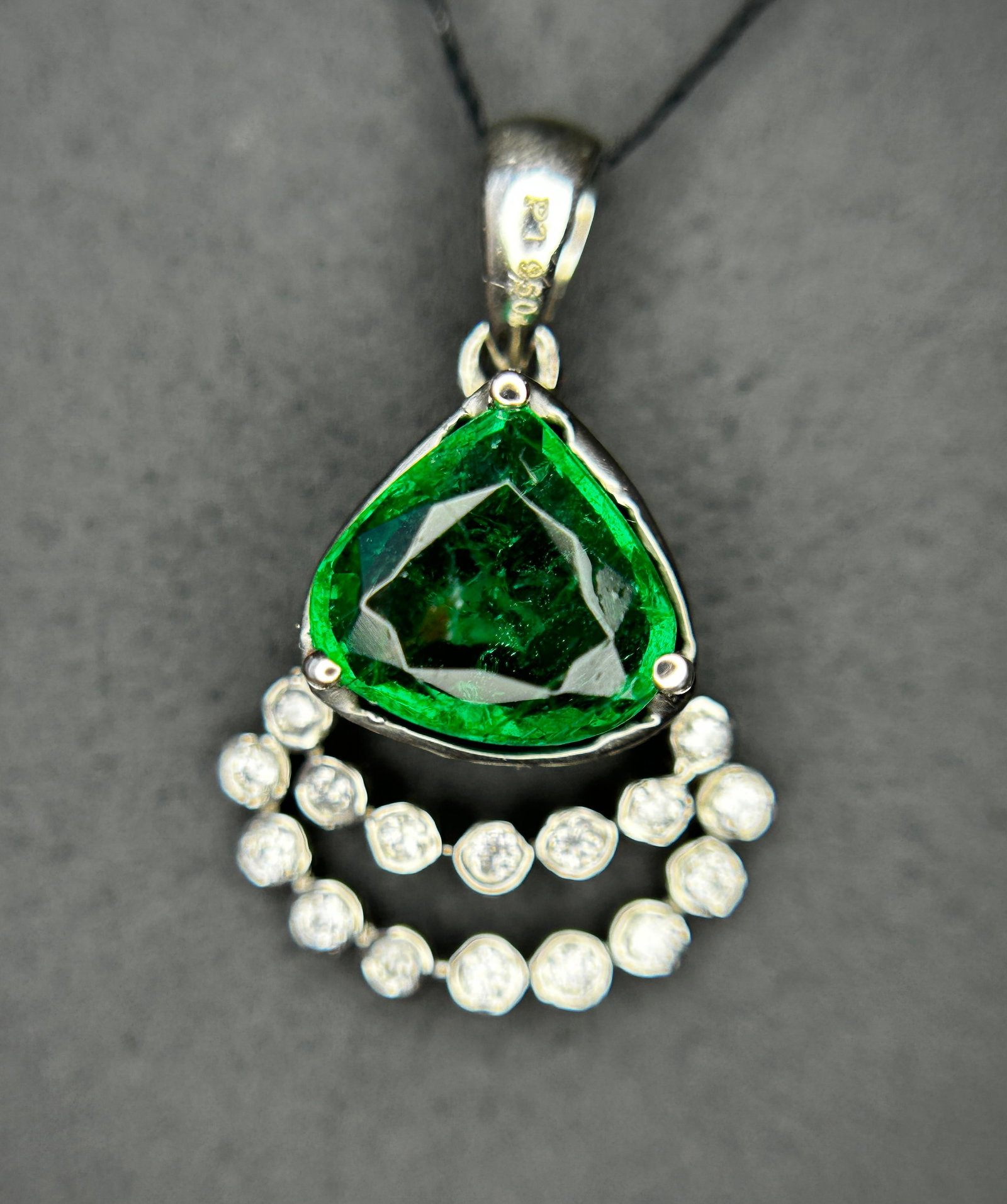 Beautiful 1.37ct Natural Emerald Pendant With Diamonds & 950 Platinum - 5