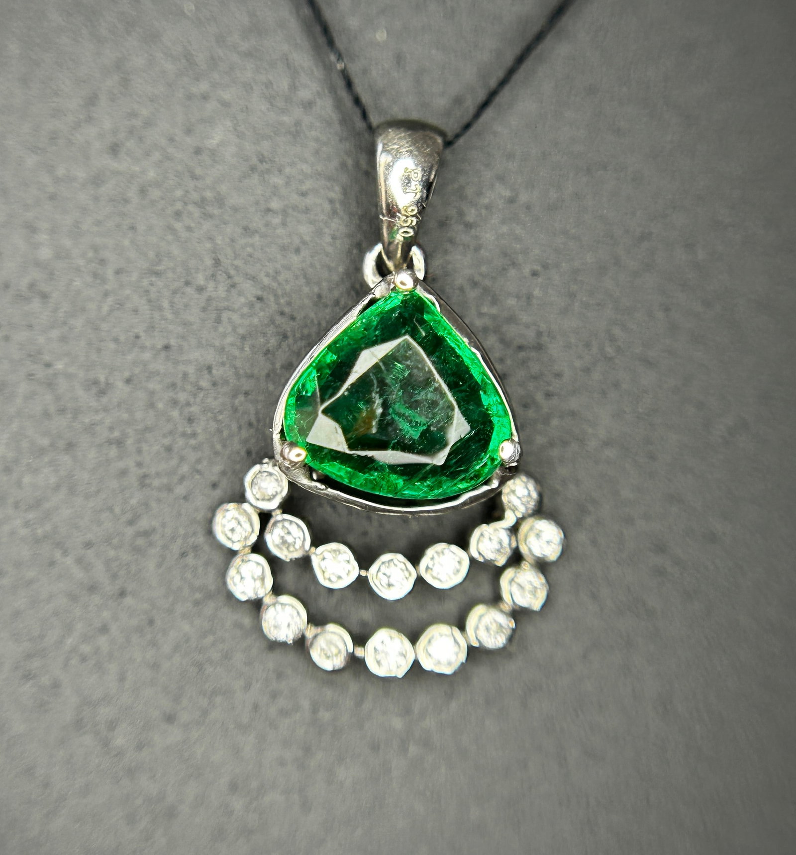 Beautiful 1.37ct Natural Emerald Pendant With Diamonds & 950 Platinum - 6