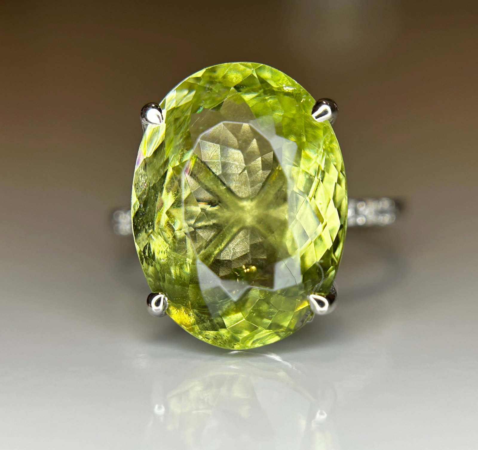 Beautiful 8.17 CT Natural Aquamarine Ring With Natural Diamonds & 18k White Gold - 3