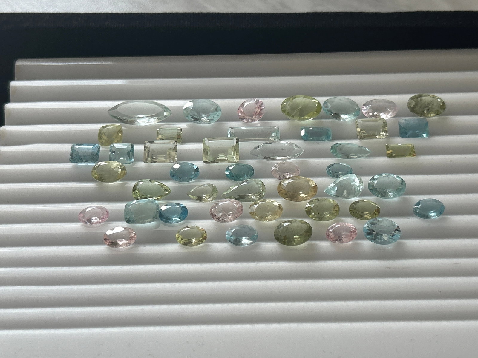 72.75ct Natural Blue and Green Aquamarine and Pink Morganite - 6