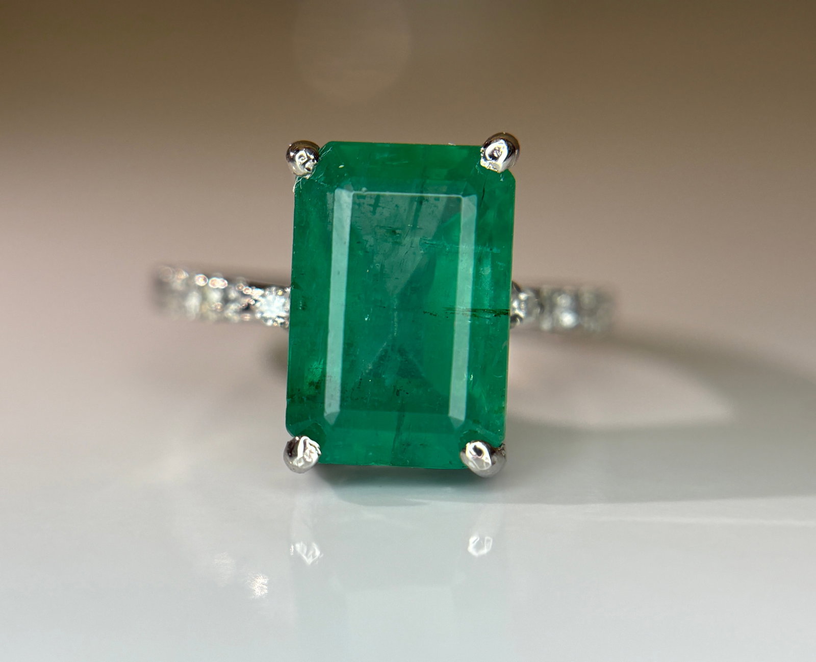 Beautiful 4.00 CT Natural Emerald Ring With Natural Diamonds & Platinum 950 - 4