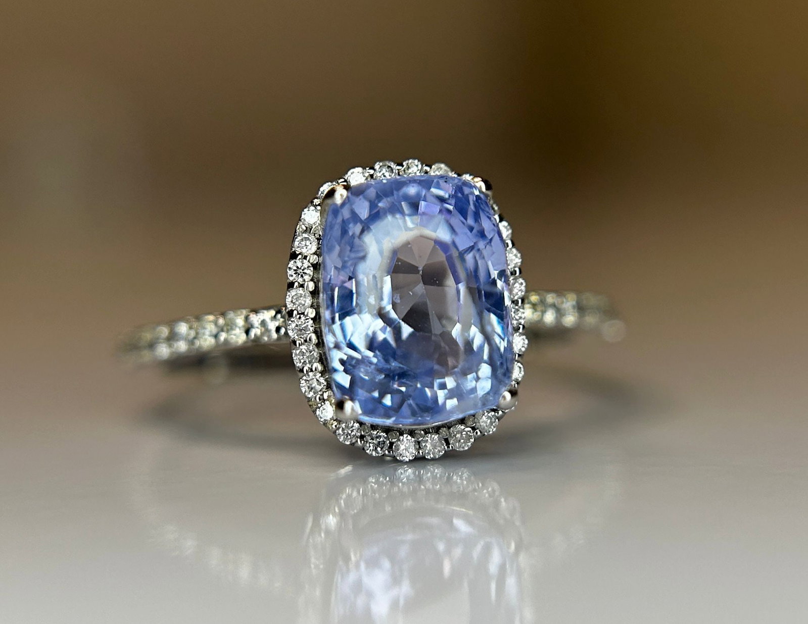 2.83 CT Unheated/Untreated Ceylon Cornflour Blue Sapphire Diamonds & 18k Gold - 7