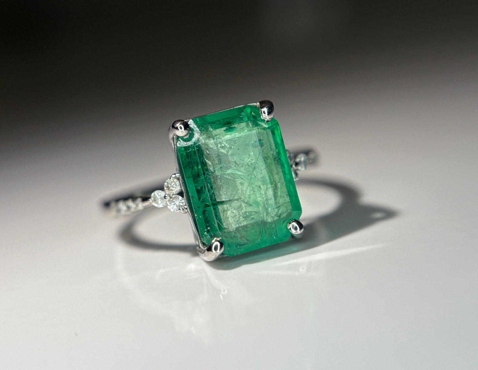 Beautiful 3.15 CT Natural Emerald Ring With Natural Diamonds & Platinum 950 - 7