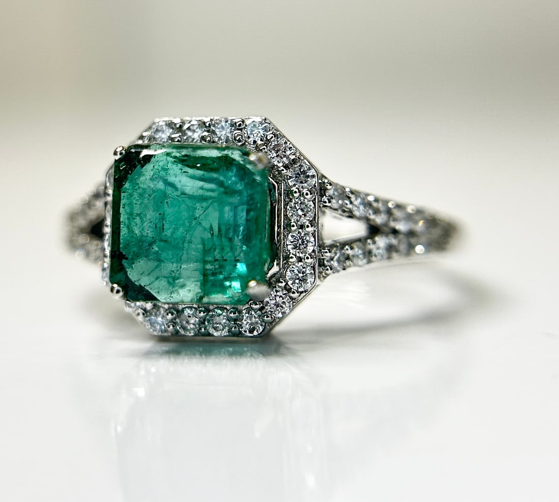 Beautiful 1.64 CT Natural Emerald Ring With Natural Diamonds & Platinum 950 - 2