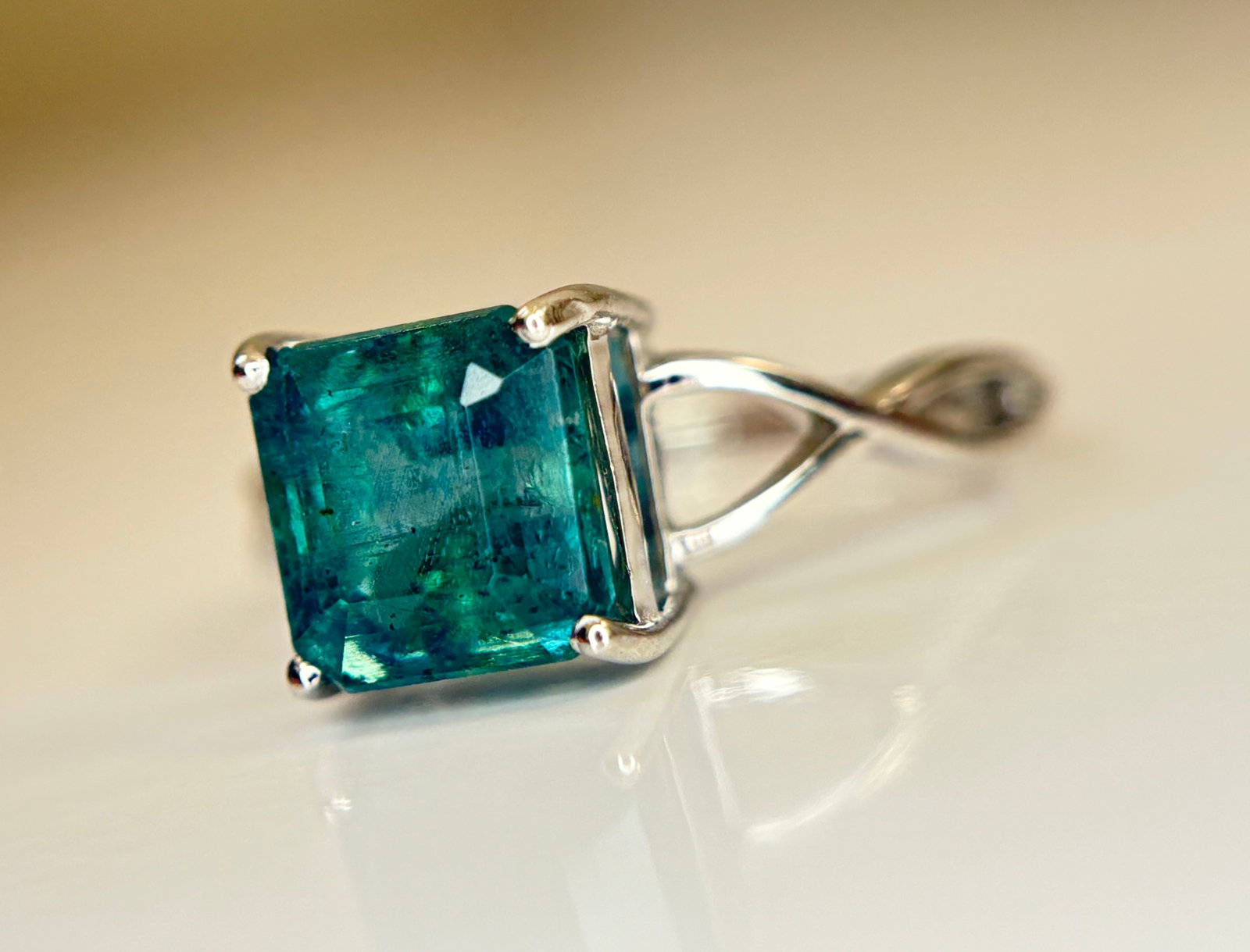 Beautiful 2.91 CT Natural Emerald Ring Platinum 950 - 3