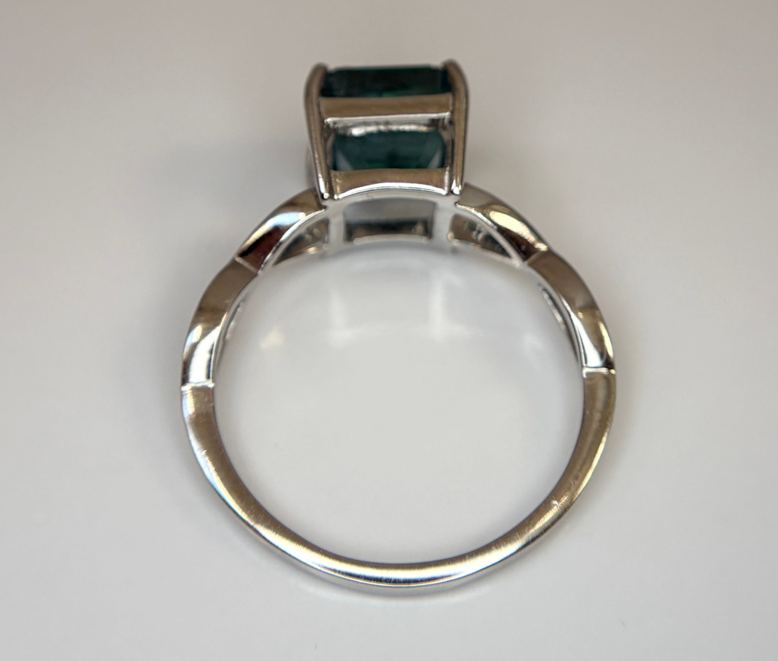 Beautiful 2.91 CT Natural Emerald Ring Platinum 950 - 5