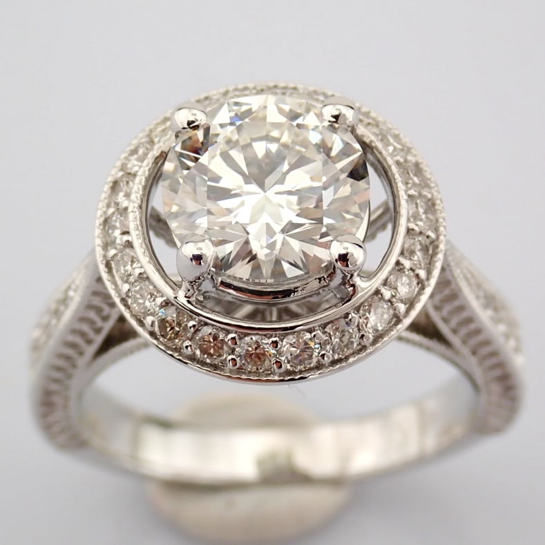 Round Cut Lab-Grown Diamond Ring - 2.73 Total Carat (IGI Certified): Title: Round Cut Lab-Grown Diamond Ring - 2.73 Total Carat (IGI Certified) Description: -------------------------------------------------- METALS AND WEIGHTS : -18K WHITE GOLD 8.7