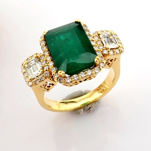 Natural Diamond 18K Yellow Gold Ring (1 of 11)