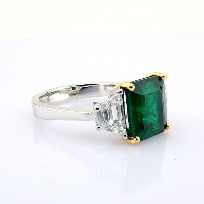 Natural Diamond 18K White Gold Ring - 12