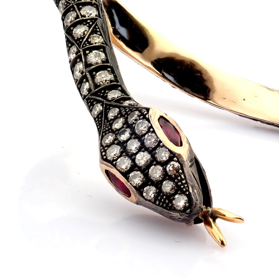 Natural Diamond 18K Yellow Gold Ring - 10